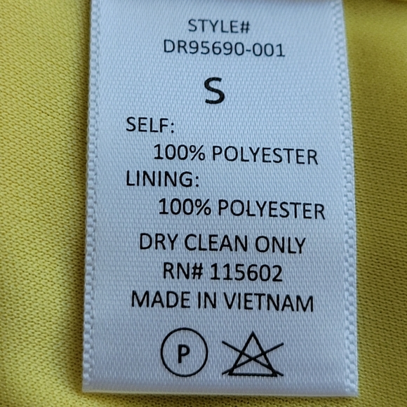 🌟 NWT ALL IN FAVOR Yellow White Floral Wrap Dress with Ruffles Women's Size S - Picture 7 of 8